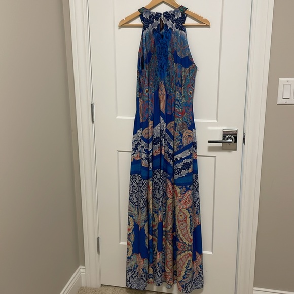 Gorgeous Ranna Gill Dress - Picture 2 of 3